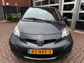 Toyota Aygo (2010) thumbnail 10