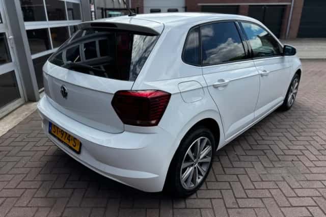 Volkswagen Polo (2018) thumbnail 4