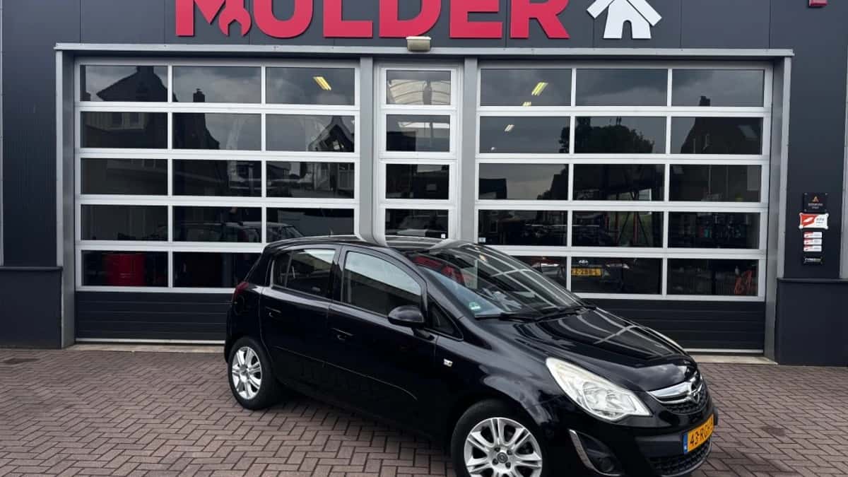 Opel Corsa (2011) — foto 1
