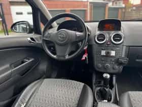 Opel Corsa (2011) thumbnail 17