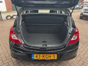 Opel Corsa (2011) thumbnail 18