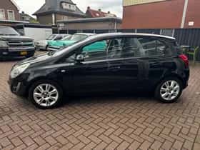 Opel Corsa (2011) thumbnail 6