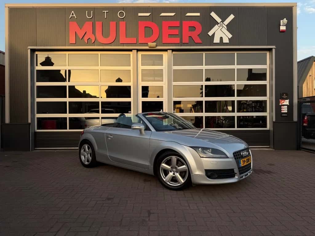 Audi TT (2009) — foto 1