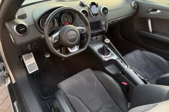 Audi TT (2009) thumbnail 17