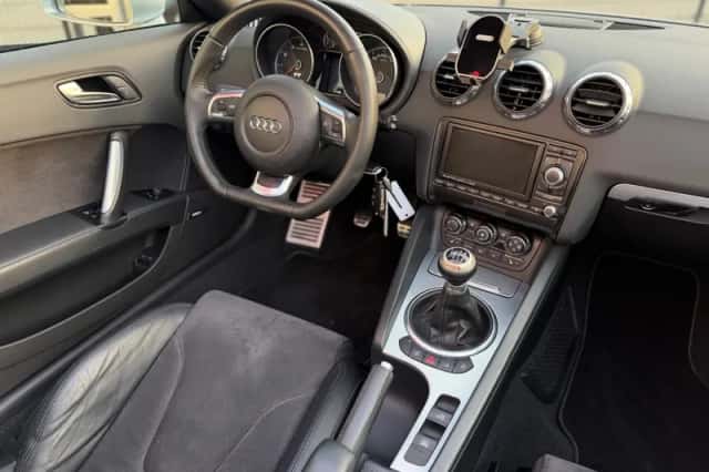 Audi TT (2009) thumbnail 20