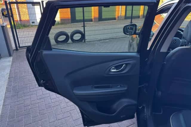Renault Kadjar (2016) thumbnail 26