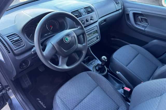 Škoda Fabia (2011) thumbnail 13