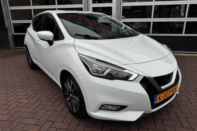 Nissan Micra (2017) thumbnail 3
