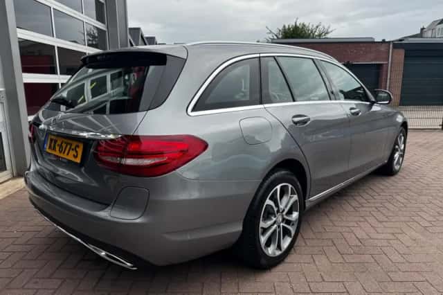 Mercedes-Benz C-Klasse (2016) thumbnail 5