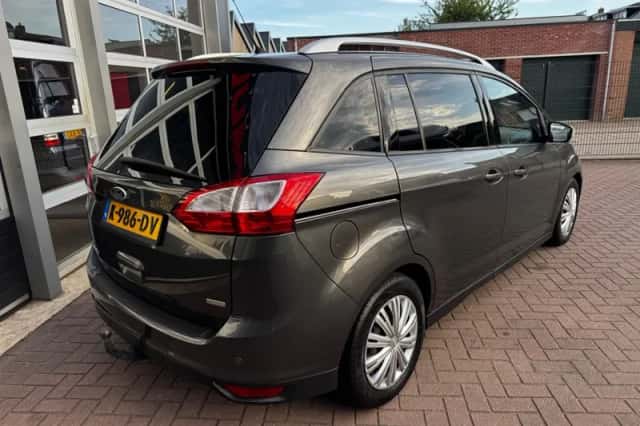 Ford GRAND C-MAX (2015) thumbnail 4