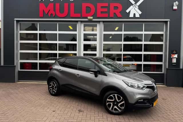Renault Captur (2015) thumbnail 1