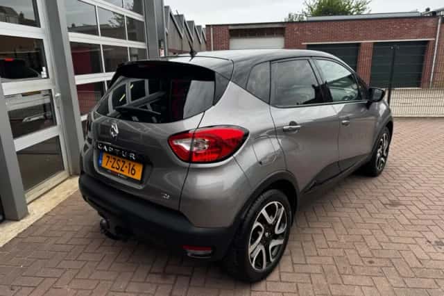 Renault Captur (2015) thumbnail 5