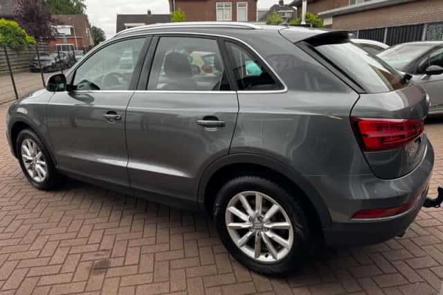 Audi Q3 (2015) thumbnail 6