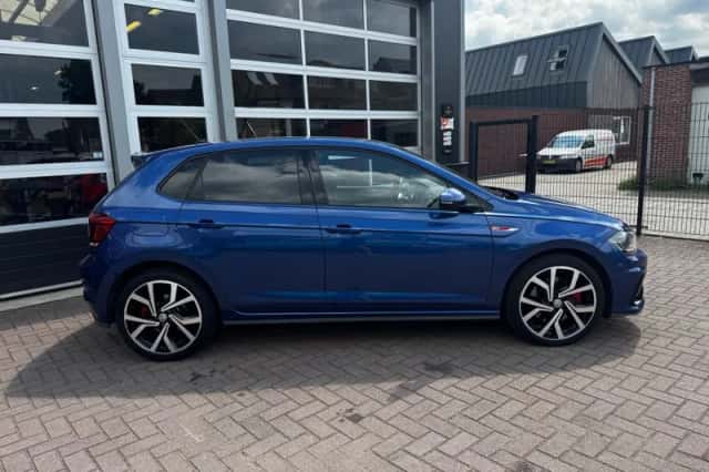 Volkswagen Polo (2018) thumbnail 3