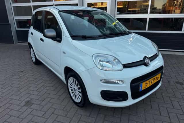 Fiat Panda (2014) thumbnail 2