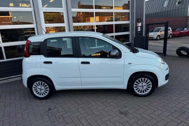 Fiat Panda (2014) thumbnail 3