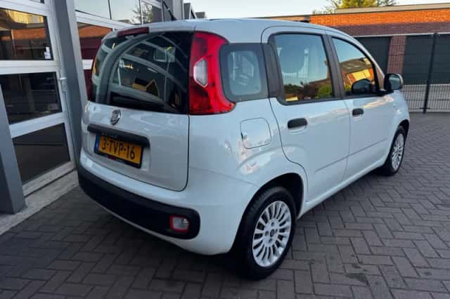 Fiat Panda (2014) thumbnail 4