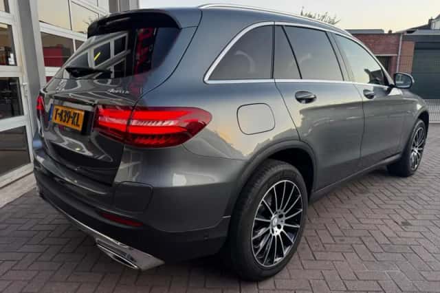 Mercedes-Benz GLC-Klasse (2016) thumbnail 5