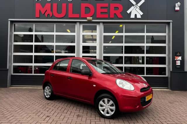 Nissan Micra (2011) thumbnail 1
