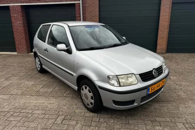 Volkswagen Polo (2001) thumbnail 1