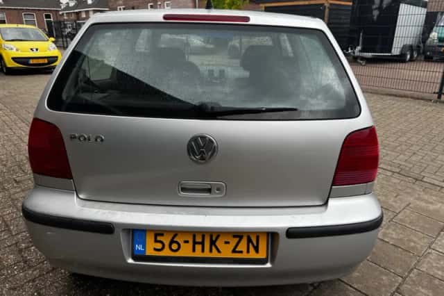 Volkswagen Polo (2001) thumbnail 4