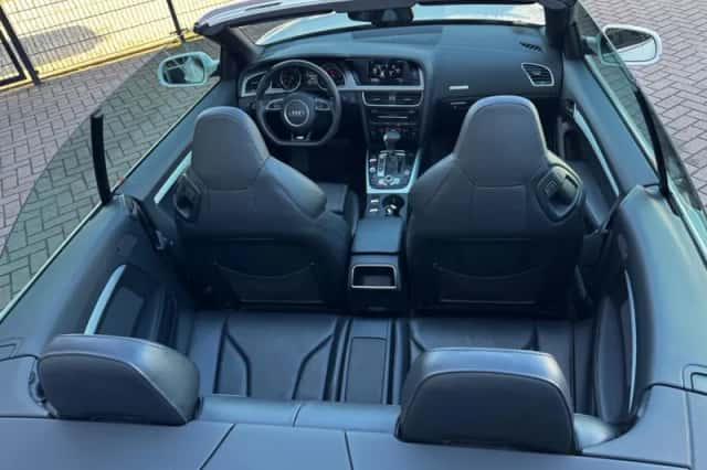 Audi CABRIOLET (2014) thumbnail 6