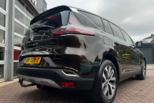 Renault Espace (2016) thumbnail 6