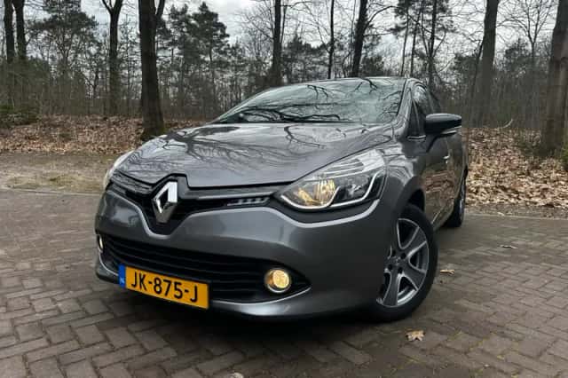 Renault Clio (0) thumbnail 1