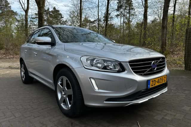 Volvo XC (2014) thumbnail 3
