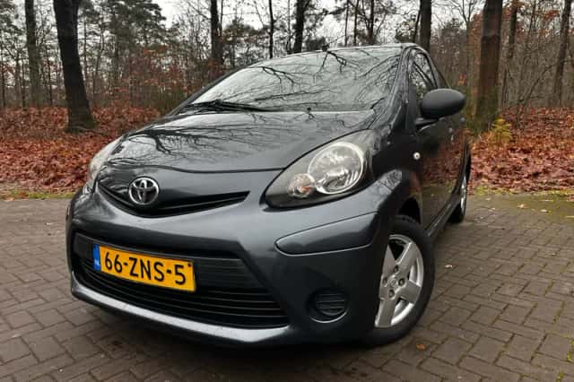Toyota Aygo (0) thumbnail 3