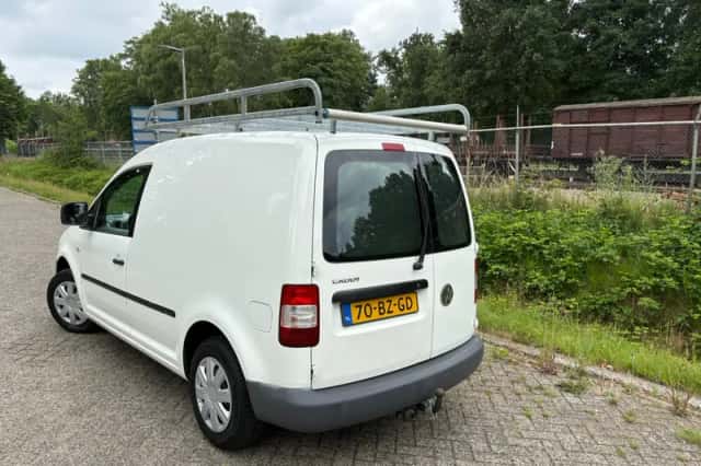 Volkwagen Caddy (2006) thumbnail 5