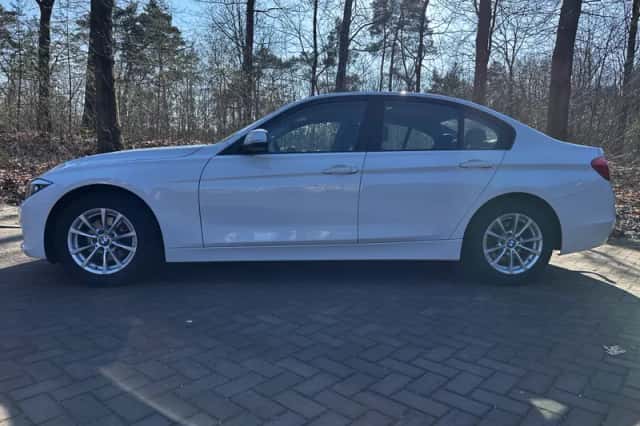 BMW 3-Serie (2012) thumbnail 6