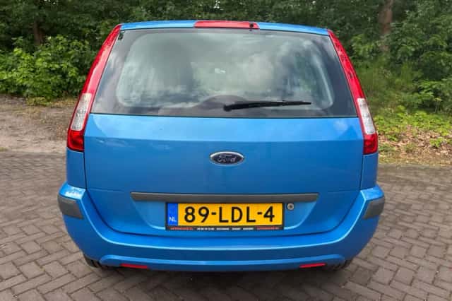 Ford Fusion (2010) thumbnail 6