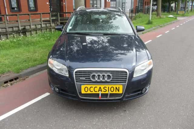 Audi A4 (2006) thumbnail 4