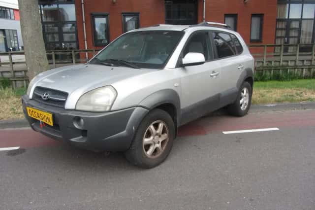 Hyundai Tucson (2005) thumbnail 1