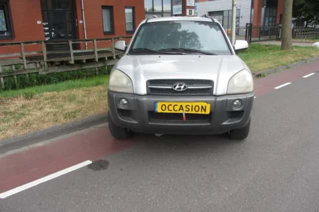 Hyundai Tucson (2005) thumbnail 2