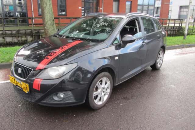 SEAT Ibiza (2011) thumbnail 2