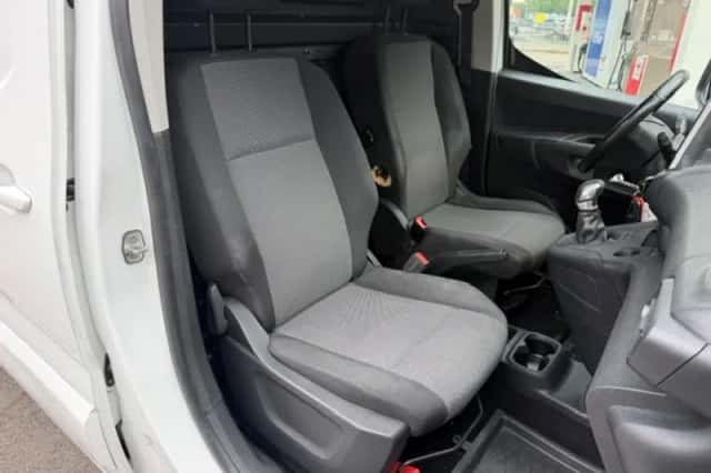 Opel Combo (2019) thumbnail 3