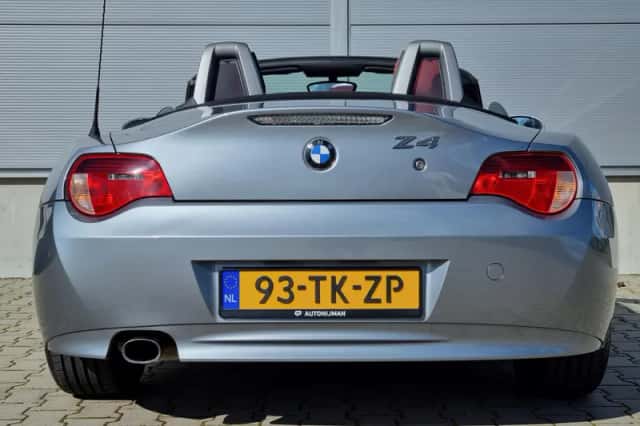 BMW Z4 (2006) thumbnail 6