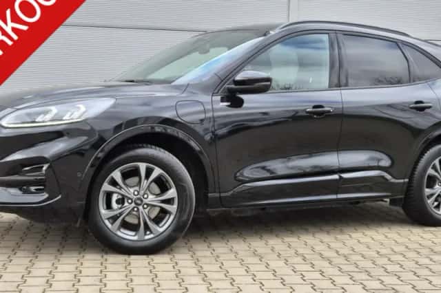 Ford Kuga (2023) thumbnail 1