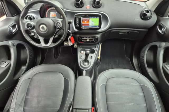 Smart Forfour (2018) thumbnail 4
