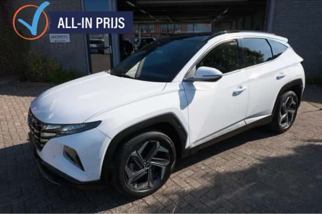 Hyundai Tucson (2022) thumbnail 2