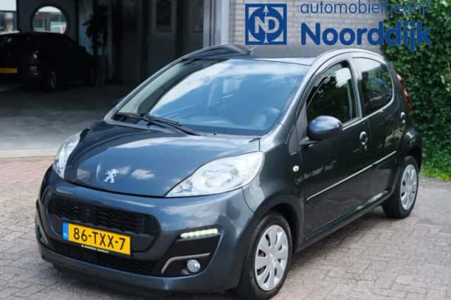 Peugeot 107 (2012) thumbnail 2