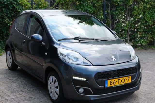 Peugeot 107 (2012) thumbnail 3