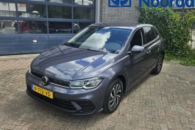 Volkswagen Polo (2022) thumbnail 1