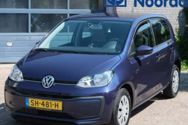 Volkswagen Up! (2018) thumbnail 1