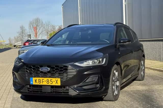 Ford Focus (2023) thumbnail 4