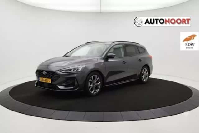 Ford Focus (2023) thumbnail 1