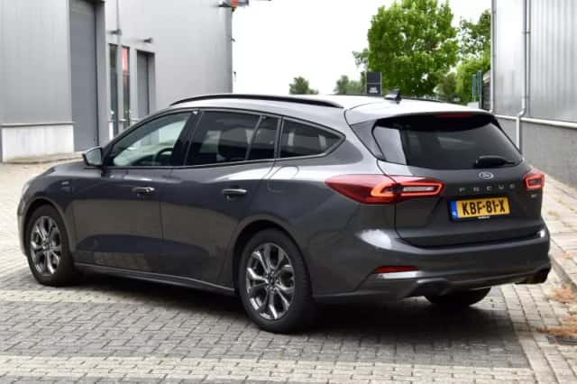 Ford Focus (2023) thumbnail 5