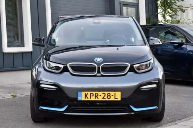 BMW i3 (2022) thumbnail 3